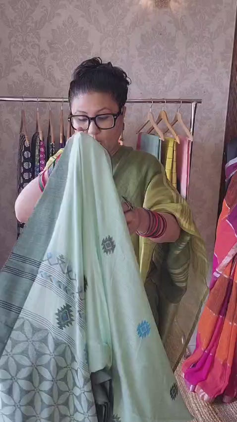 Pure Khadi Jamdani cotton Saree with blouse – Elegant, Professional & Handwoven, Light weight easy to drape. Comfortable all day .