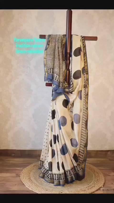 Maheshwari Handloom Silk Saree with blouse – 100% Pure Silk. Lightweight, easy to drape . Comfortable all day .